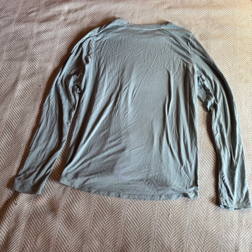Free Fly Mens Bamboo Long Sleeve Shirt Blue Gray Thumbholes Size Medium - Picture 10 of 10